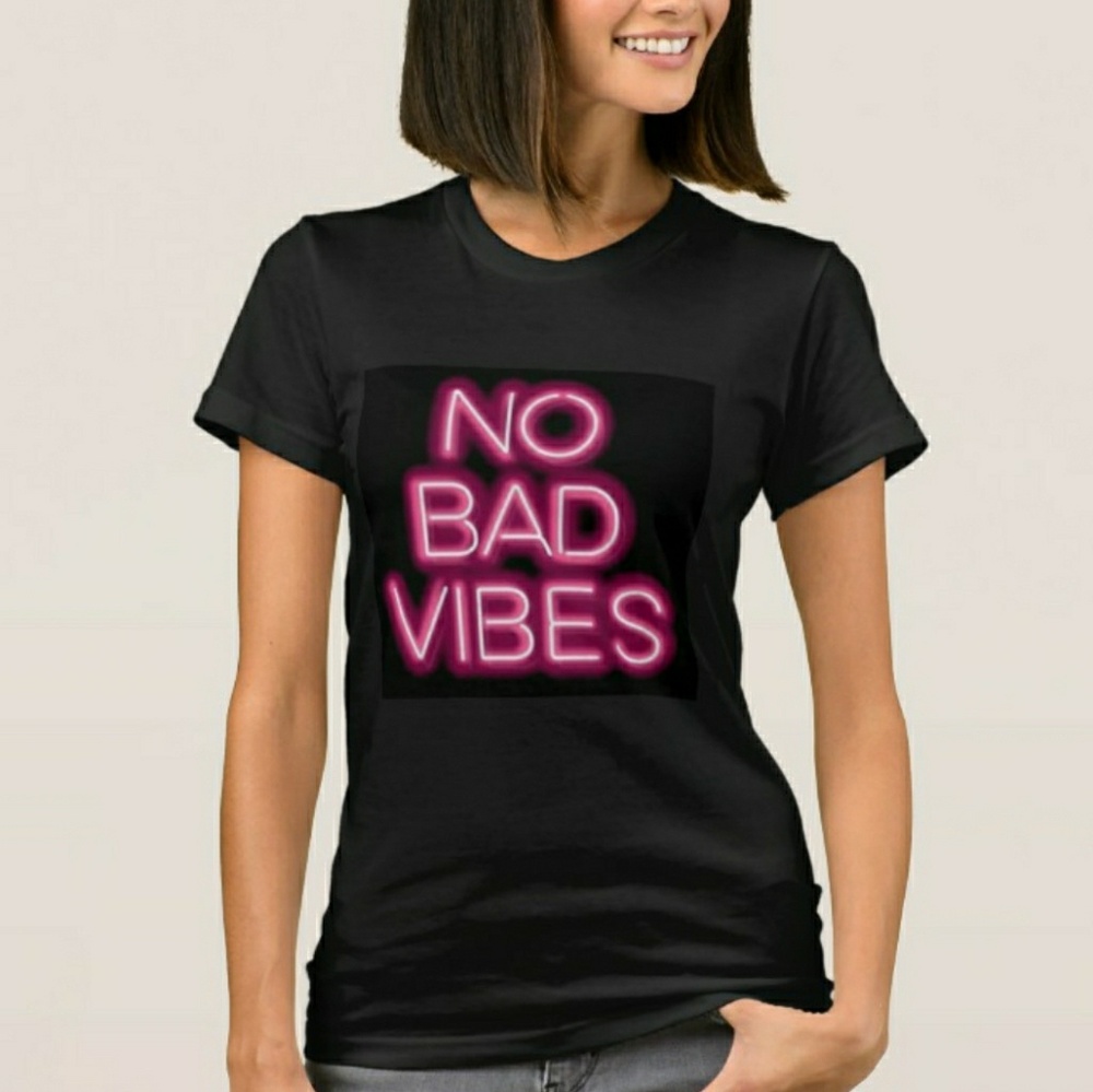 No Bad Vibes Graphic Tee